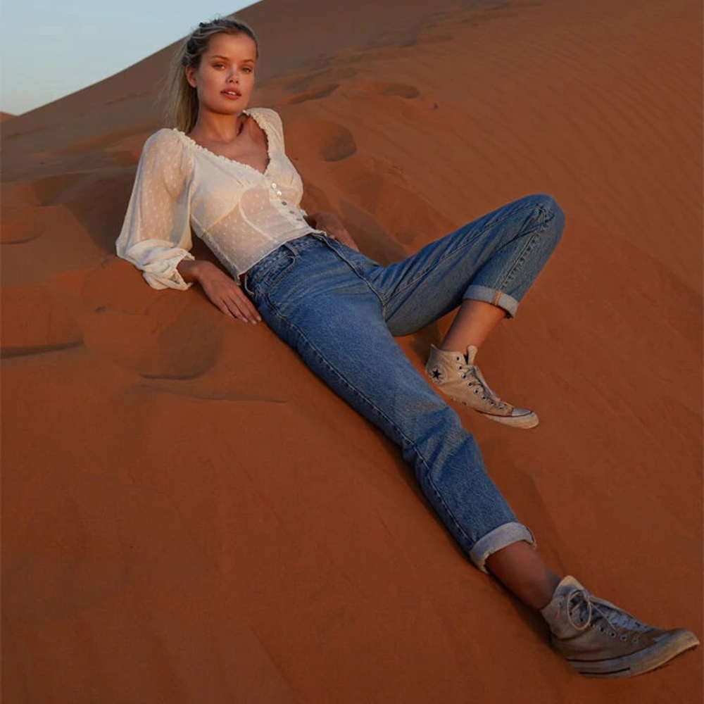 PacSun Medium Mom Jeans